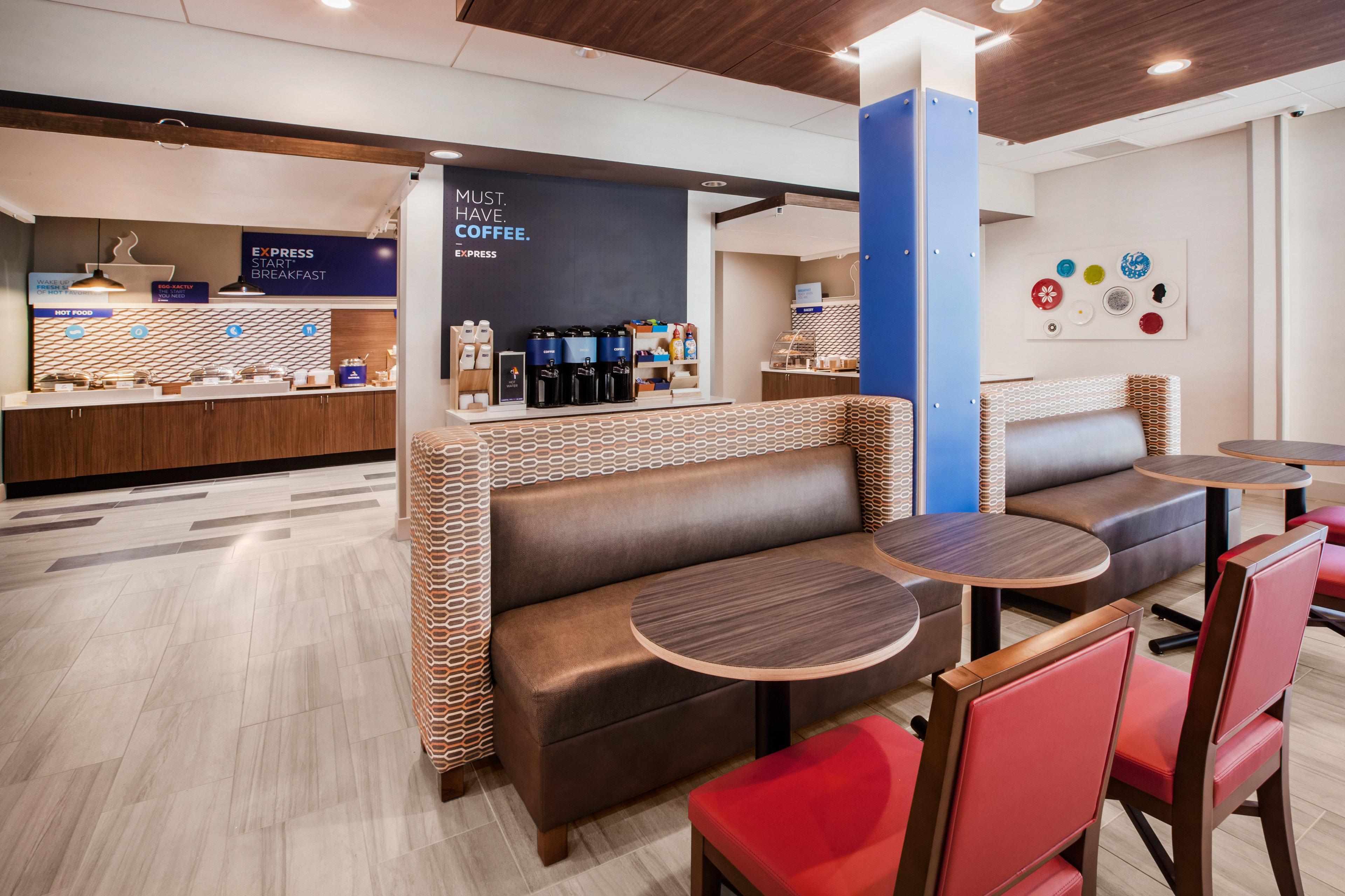 Holiday Inn Express And Suites Liberal Exterior photo